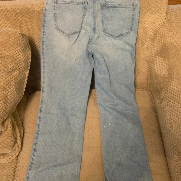 Jeans - Picture 2 of 3